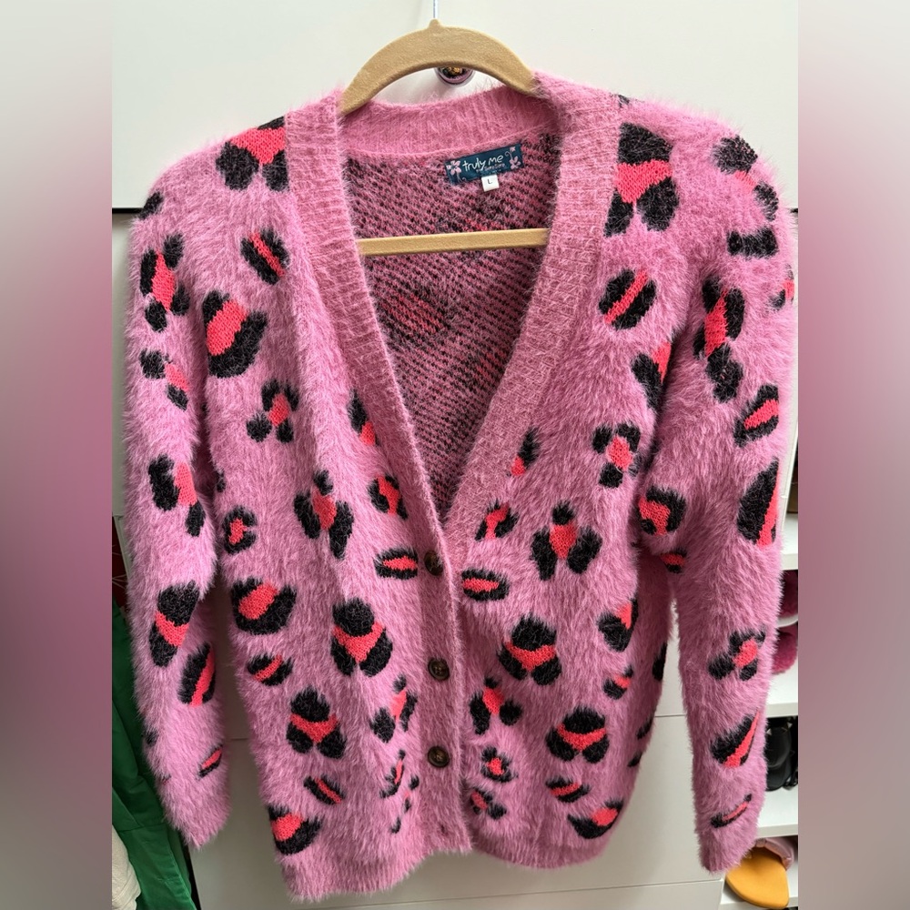 Truly Me cardigan size Large excellent condition